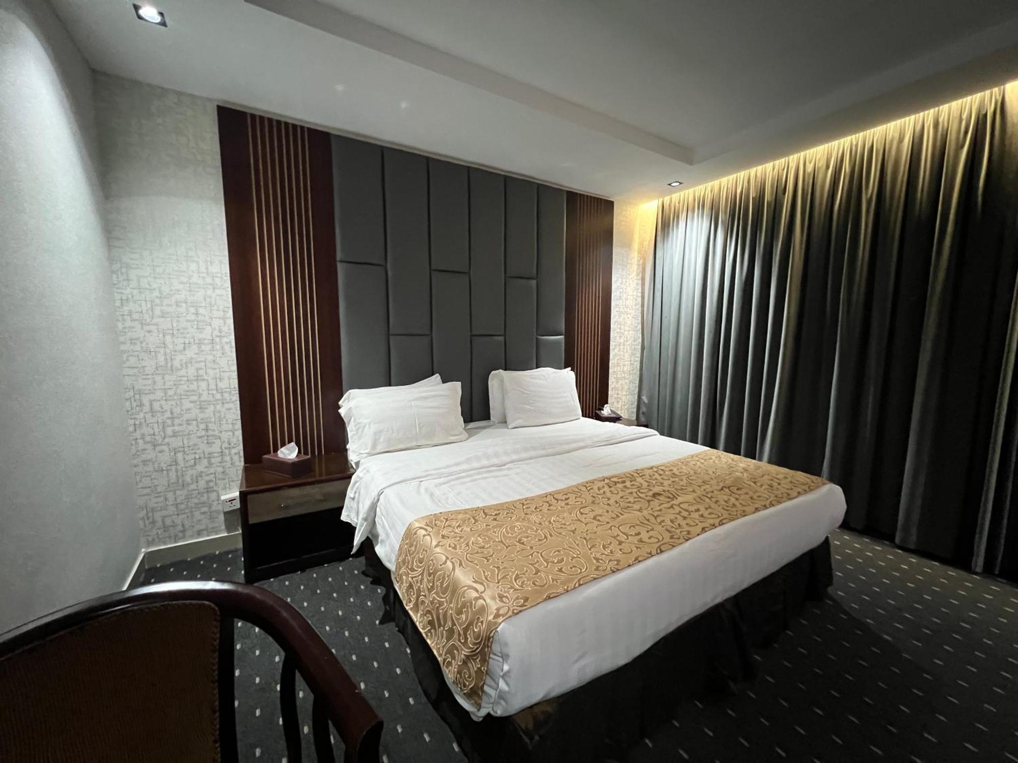 Rose Star Hotel Джедда Экстерьер фото